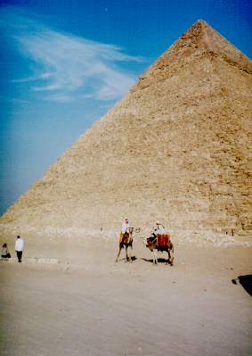 Pyramid of Khafre - click to enlarge
